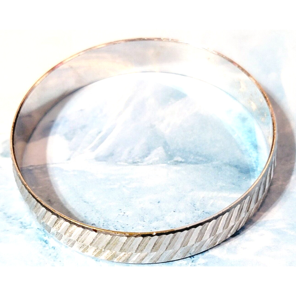 Vintage Signed Trifari Silver-tone Textured Bangle Bracelet Smaller Size‎ bn-2